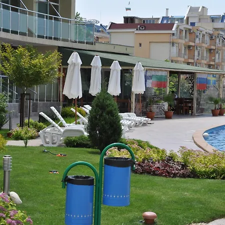 Sunny Holiday Apartments-2